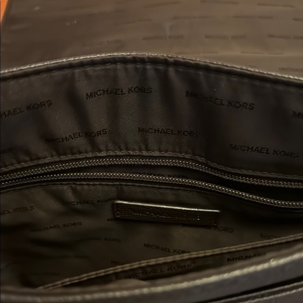 Michael Kors Black Messenger Bag with Flap Closure - Picture 4 of 5